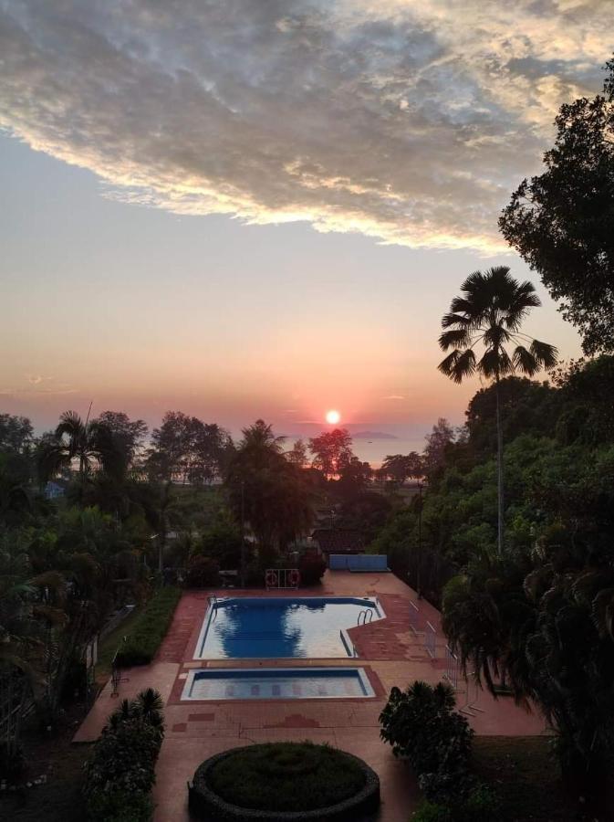 Mersing Merlin Inn Exteriör bild