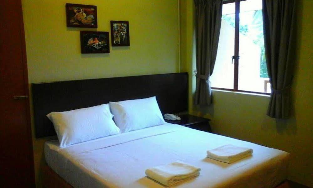 Mersing Merlin Inn Exteriör bild