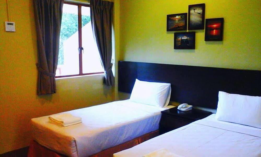 Mersing Merlin Inn Exteriör bild